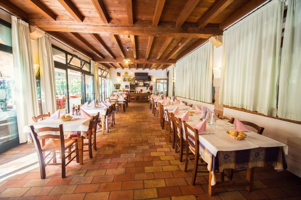 Albergo Al Platano Caprino Veronese Exterior foto